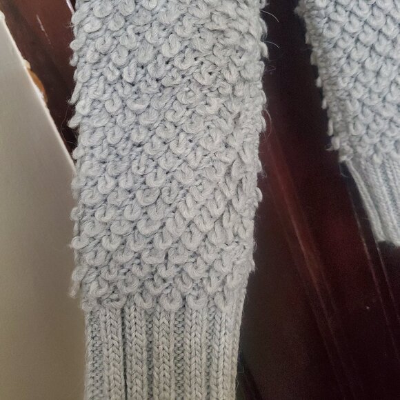 Banana Republic light gray wool and alpaca blend fuzzy carpet sweater - Picture 4 of 7